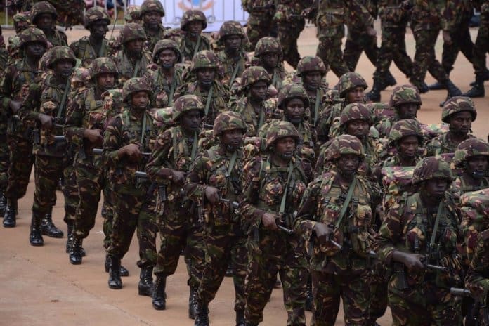El Gobierno de Kenia modernizará las Fuerzas Armadas para luchar contra el  grupo terrorista Al Shabaab