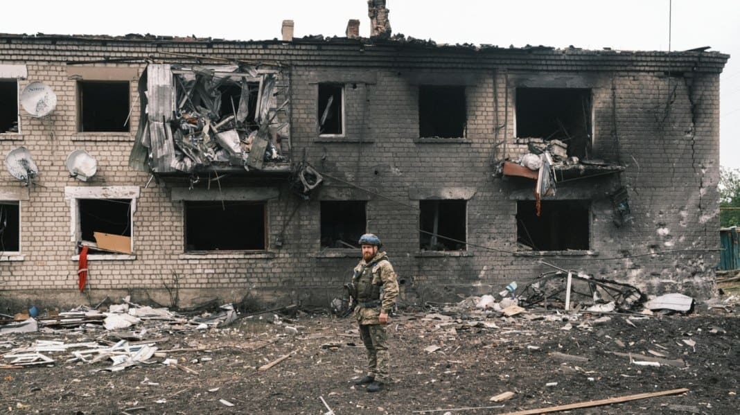 Thousands evacuate from border areas in Ukraine's Kharkiv region