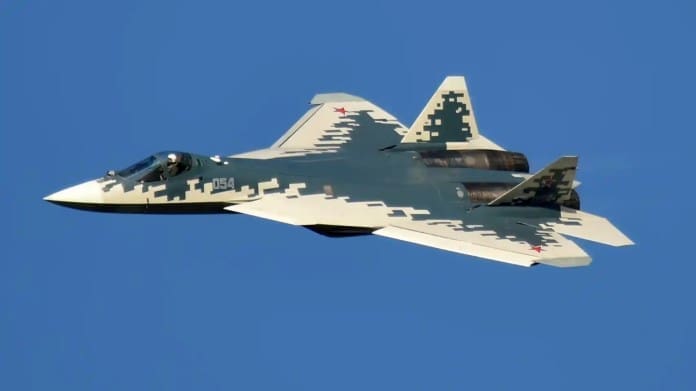 Su-57, el caza ruso más letal ya está en Ucrania: lanza misiles que  derriban edificios y es invisible a los radares