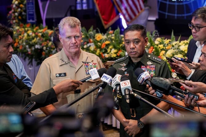 US military open to escorting Philippine ships in the South China Sea,  senior admiral says | Arab News