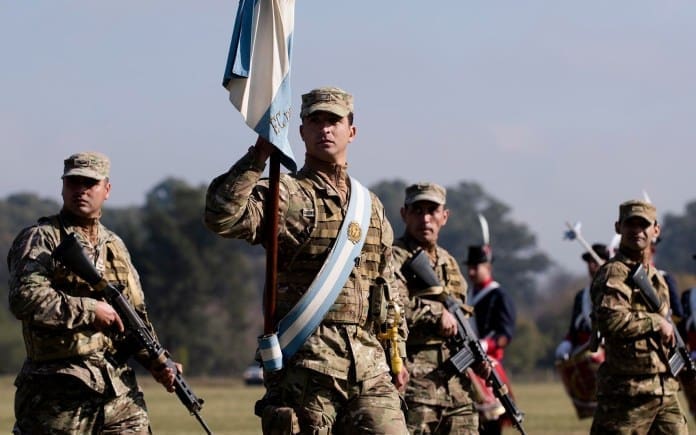 Fuerzas Armadas: Argentina, entre los militares más rezagados de América  latina - El Cronista